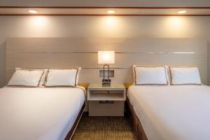quality inn sunshine suites