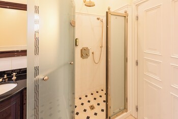 robenstein hotel and spa villa