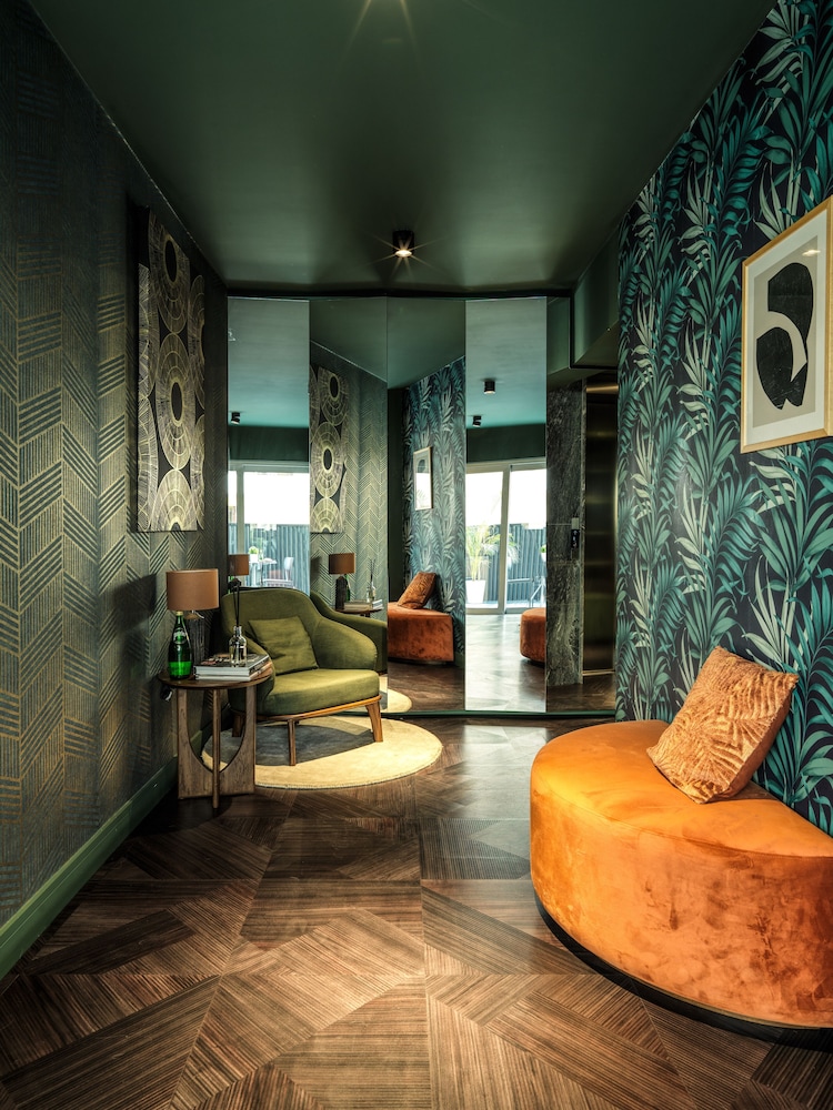 liv urban larnaca
