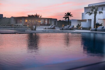 adama mykonos boutique hotel