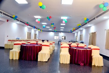 four square holidayz digha