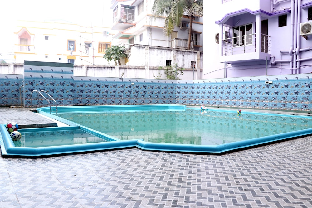 four square holidayz digha