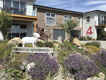 mackenzie apartments and suites