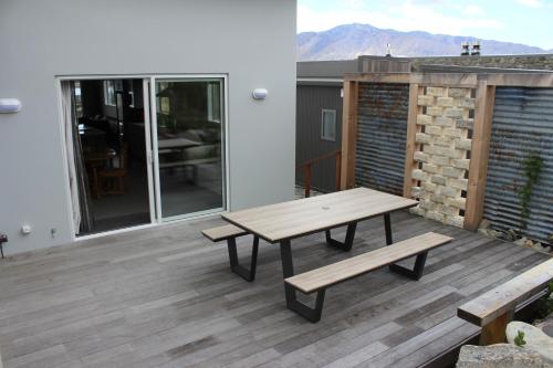 mackenzie apartments and suites