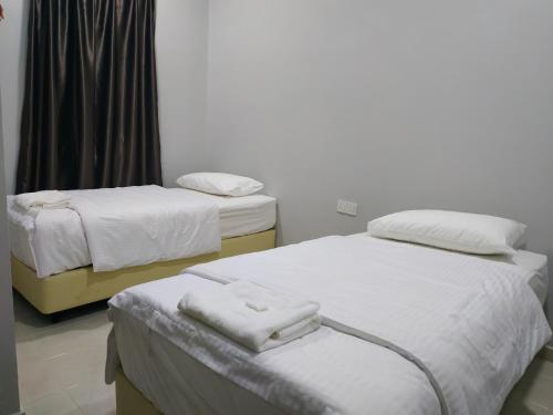 qeyjan hotel