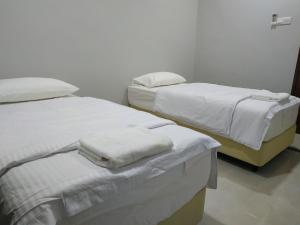 qeyjan hotel