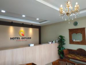qeyjan hotel