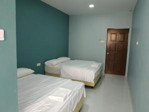 qeyjan hotel