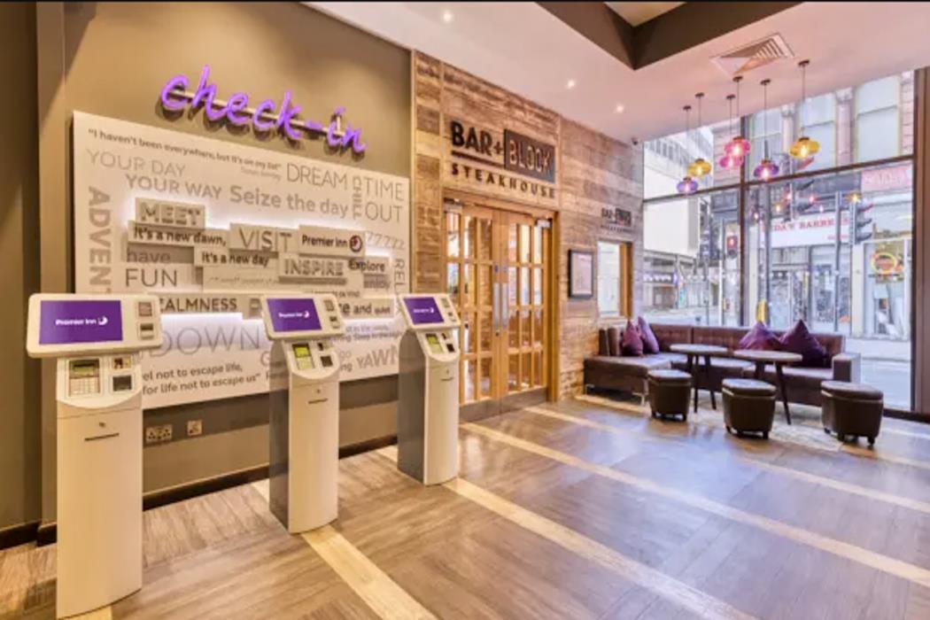 premier inn glasgow cc st enoch square