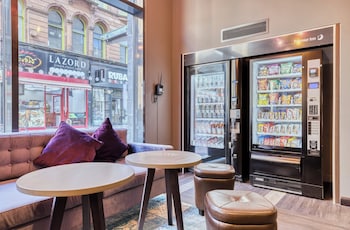 Premier Inn Glasgow Cc St Enoch Square,,3 star