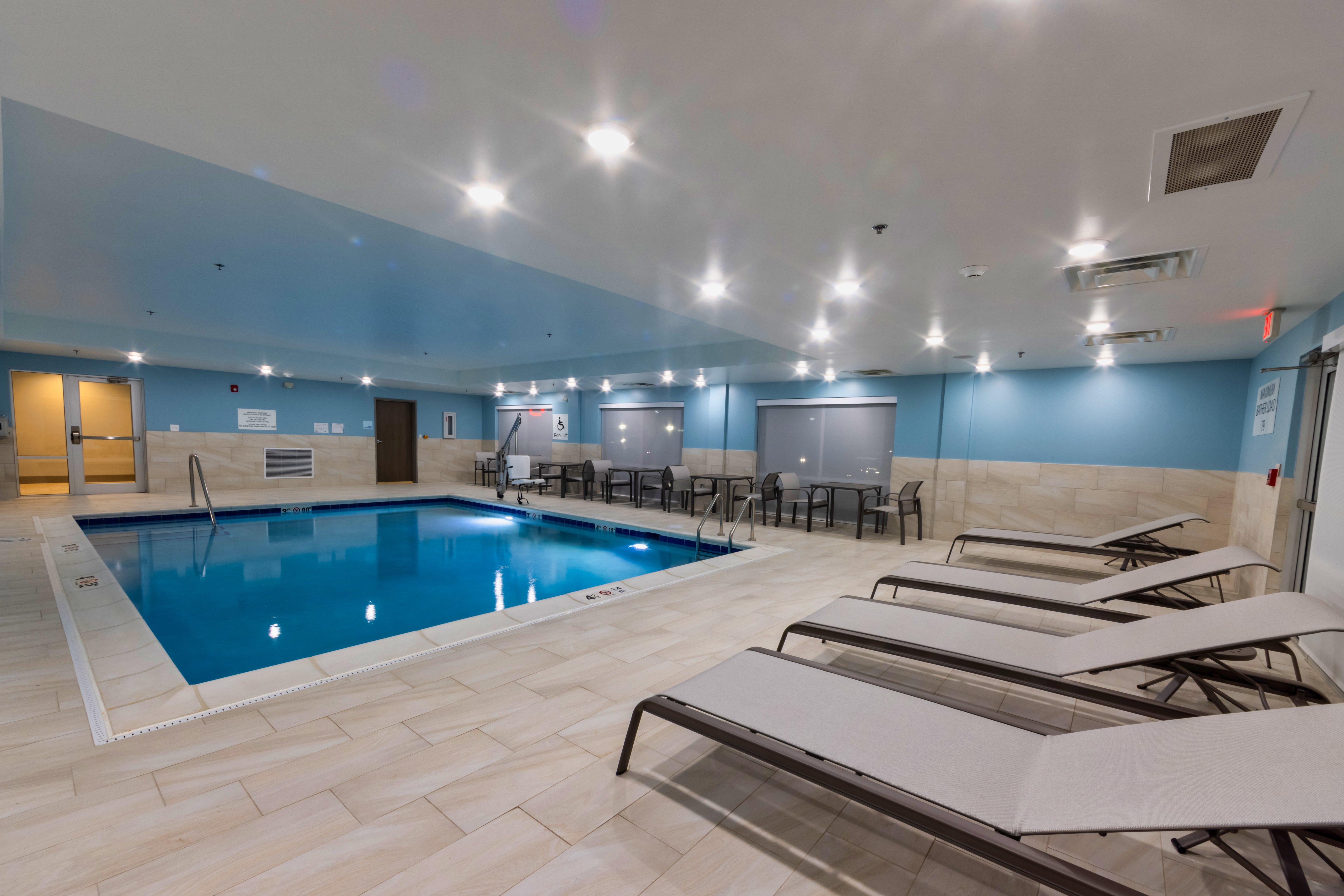 holiday inn express and suites harrisonburg