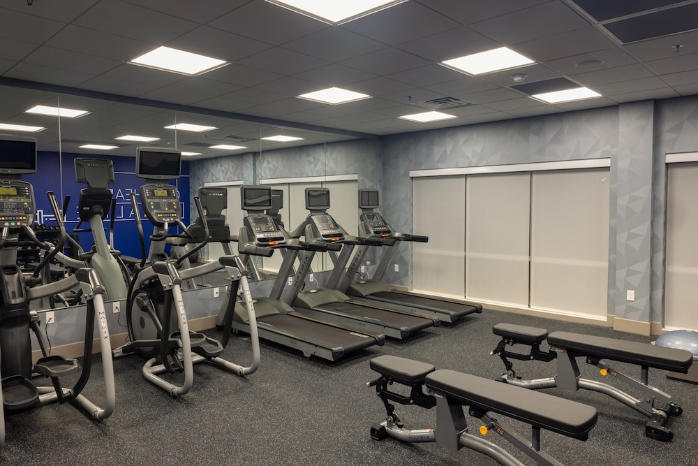 holiday inn express and suites harrisonburg