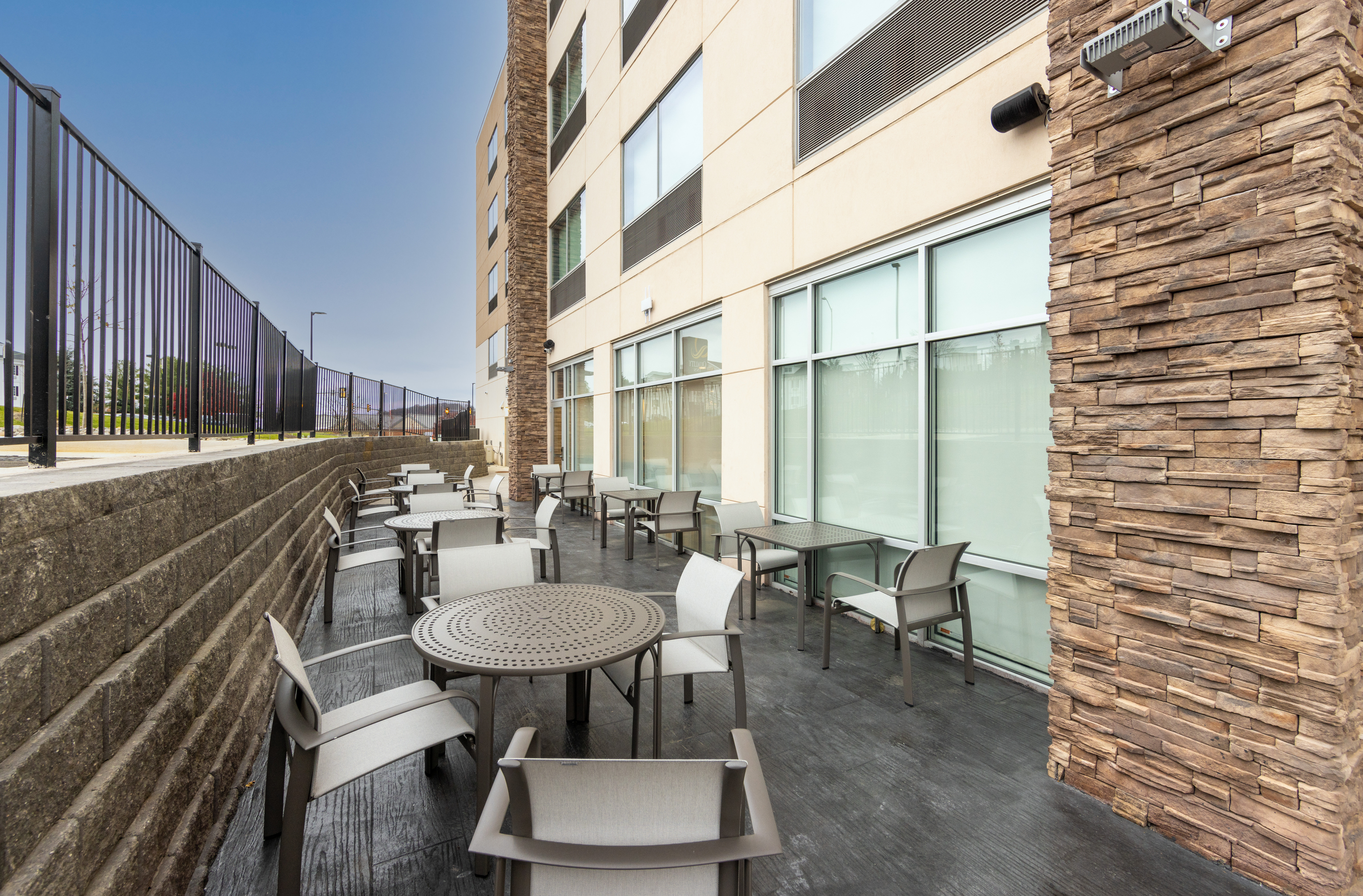 holiday inn express and suites harrisonburg