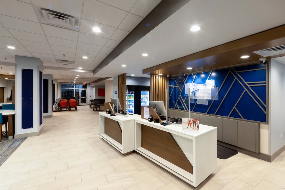 holiday inn express and suites harrisonburg