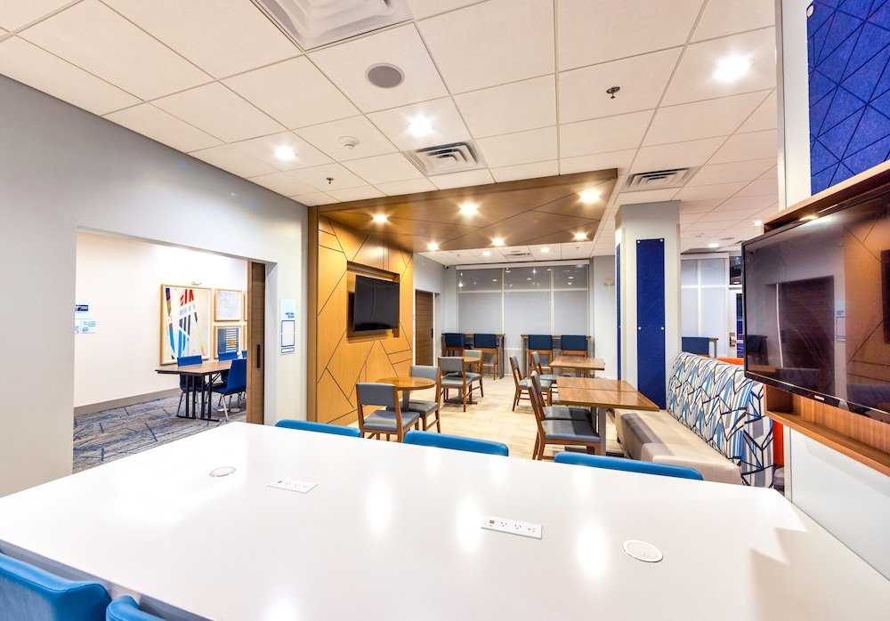 holiday inn express and suites harrisonburg