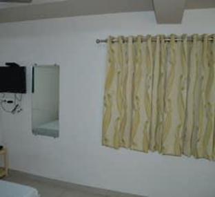 hotel golden palanpur