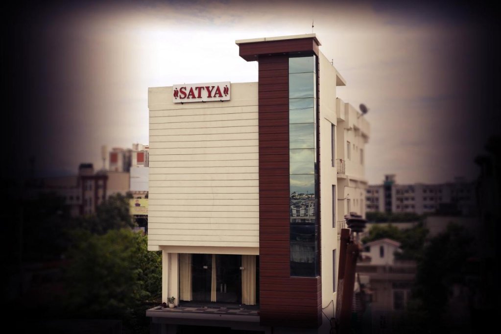 Hotel Satya,Saharanpur Road, Dehradun,3 star