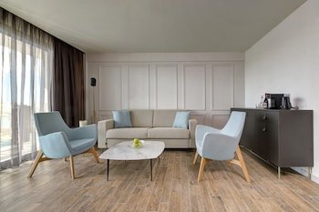 lands end boutique hotel