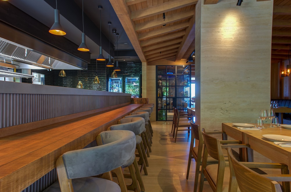 lands end boutique hotel