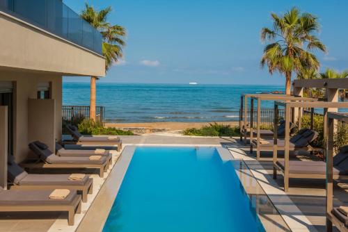 riviera beach hotel