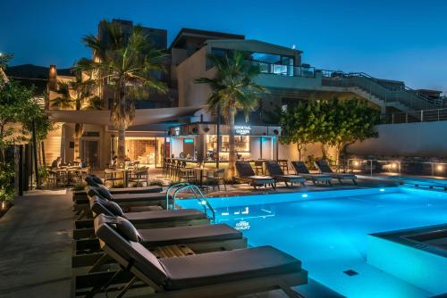 riviera beach hotel