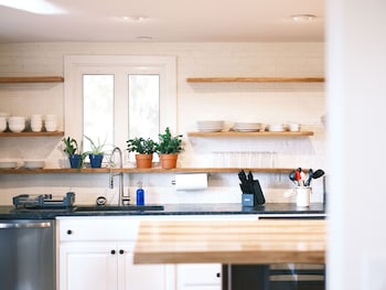 The Horse Shoe Farm,,3.5 star