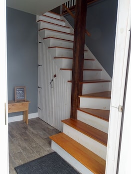 Craftsbury Farmhouse,,2.5 star