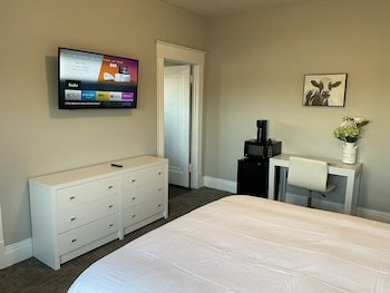 twin lakes creamery grill and inn