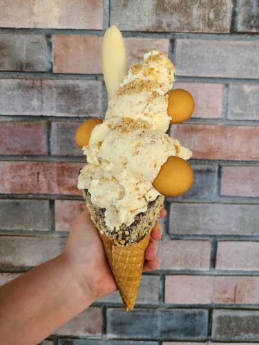 twin lakes creamery grill and inn