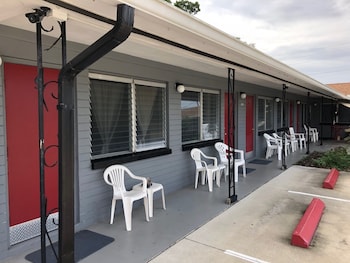 The Scoot Inn,,2.5 star