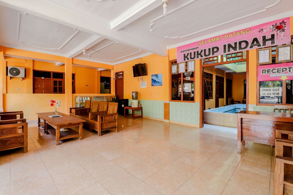 hotel kukup indah