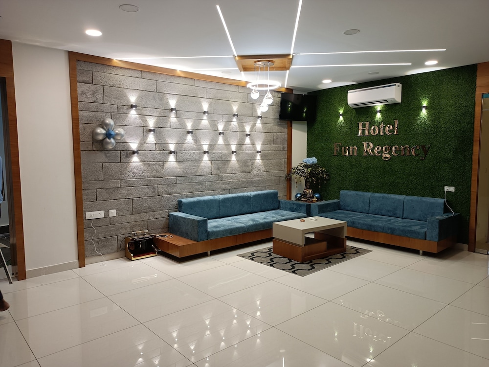 hotel fun regency