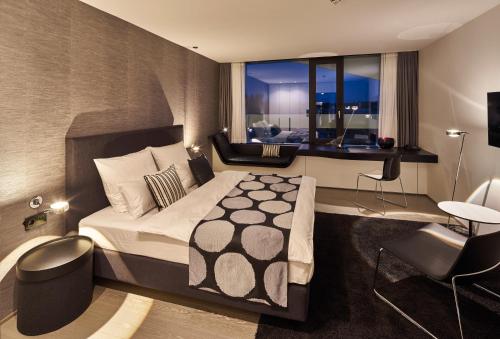 hotel campus at home