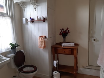 Phoenix Guest House,,0 star