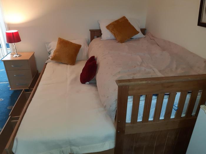 phoenix guest house
