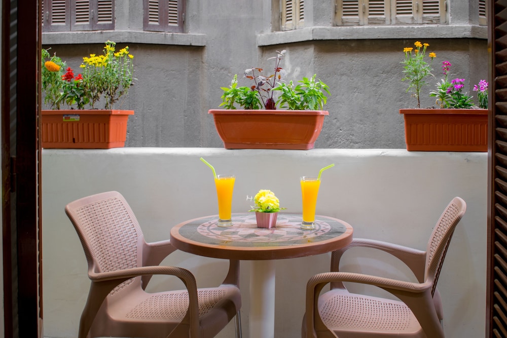 golden palace hotel