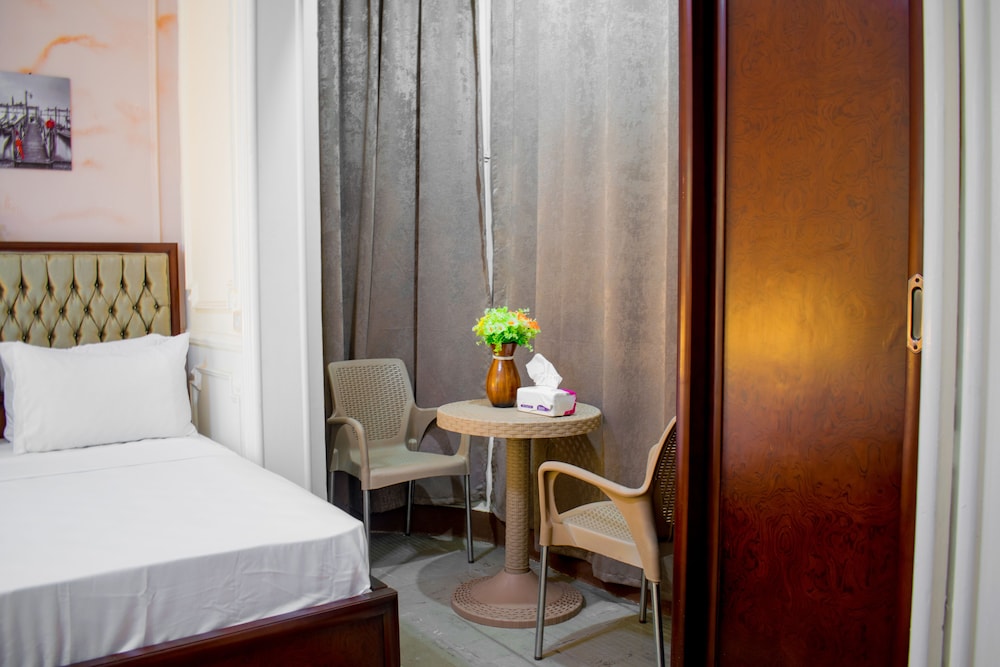 golden palace hotel
