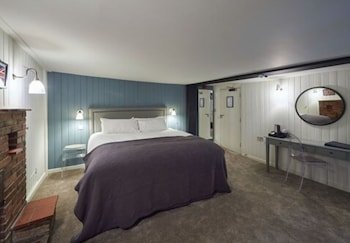 the swan at forest row