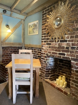the crown inn dial post