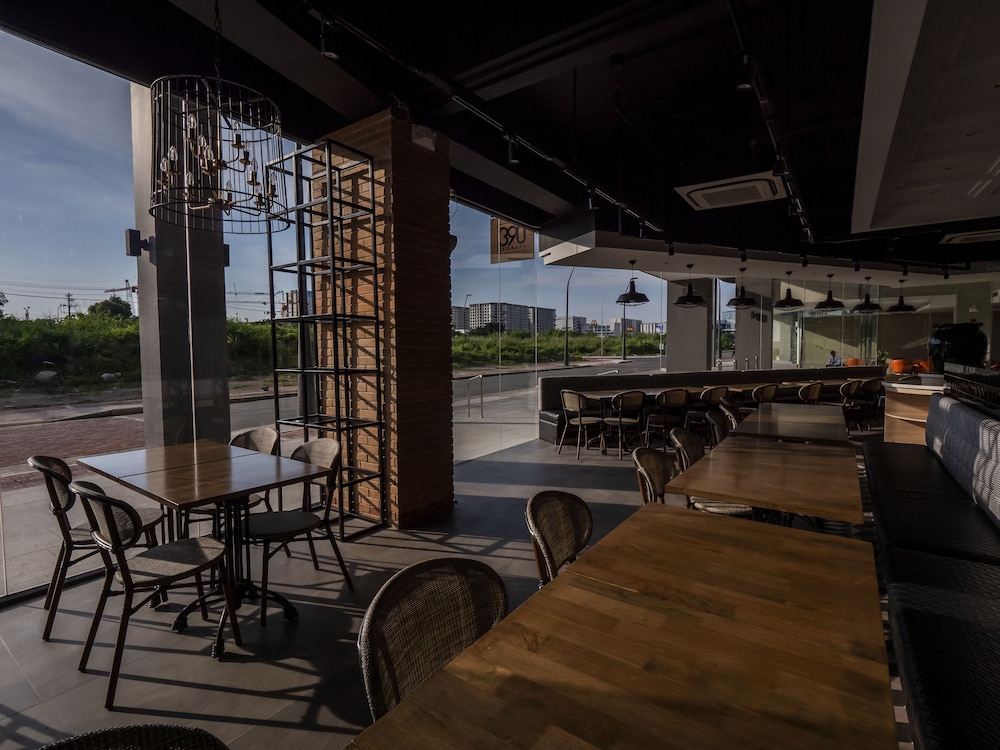 sequoia hotel manila bay