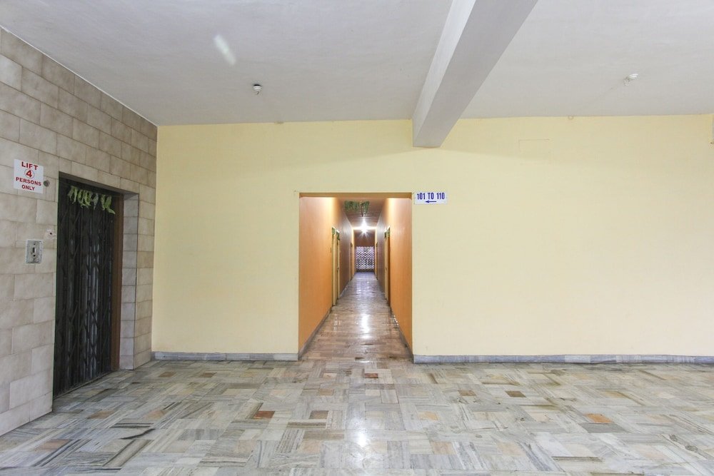 Spot On 62694 Hotel Maruthi,Salem>>Ayodhiyapatinam,2 star