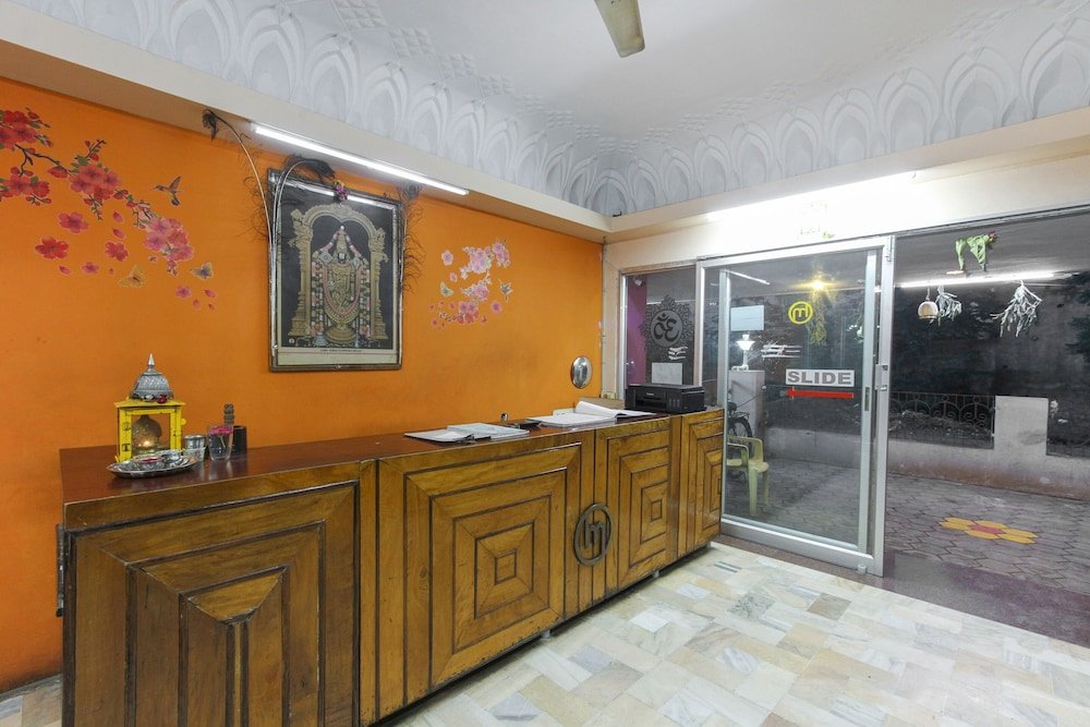 Spot On 62694 Hotel Maruthi,Salem>>Ayodhiyapatinam,2 star