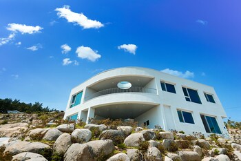 Sosiega Hue Pension,,3 star