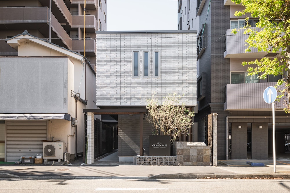 grand base kagoshima tenmonkan