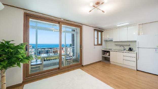 geoje amor family pension