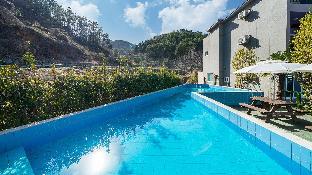 geoje amor family pension