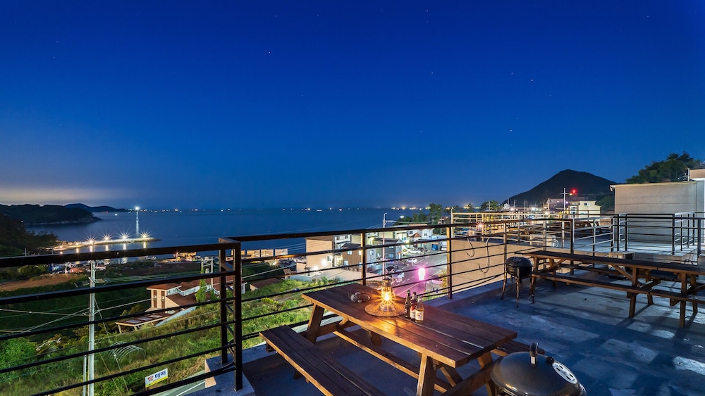 geoje amor family pension