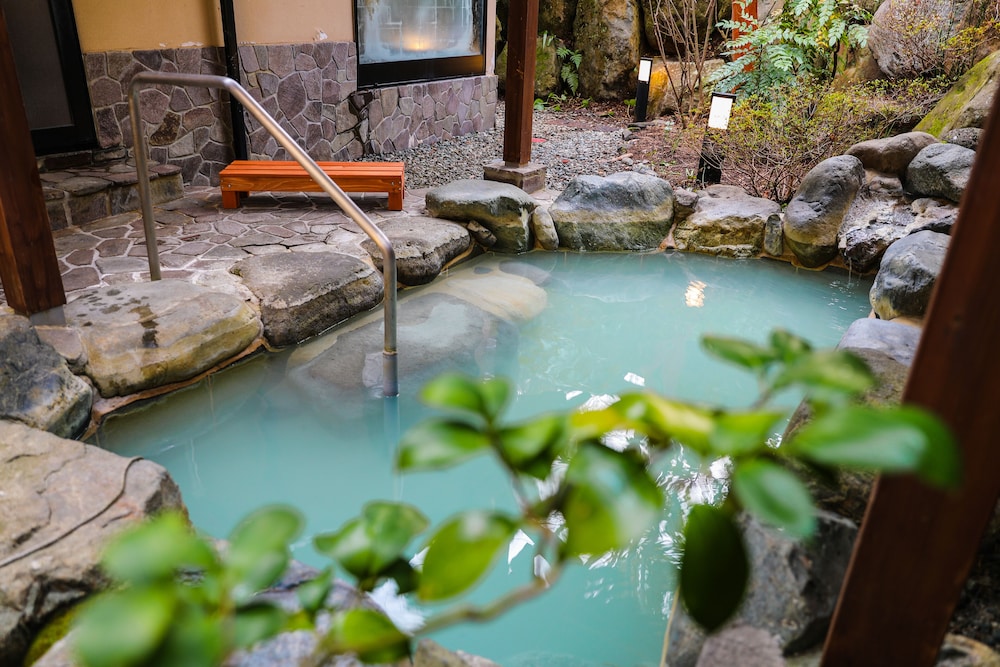ajisai onsen ryokan