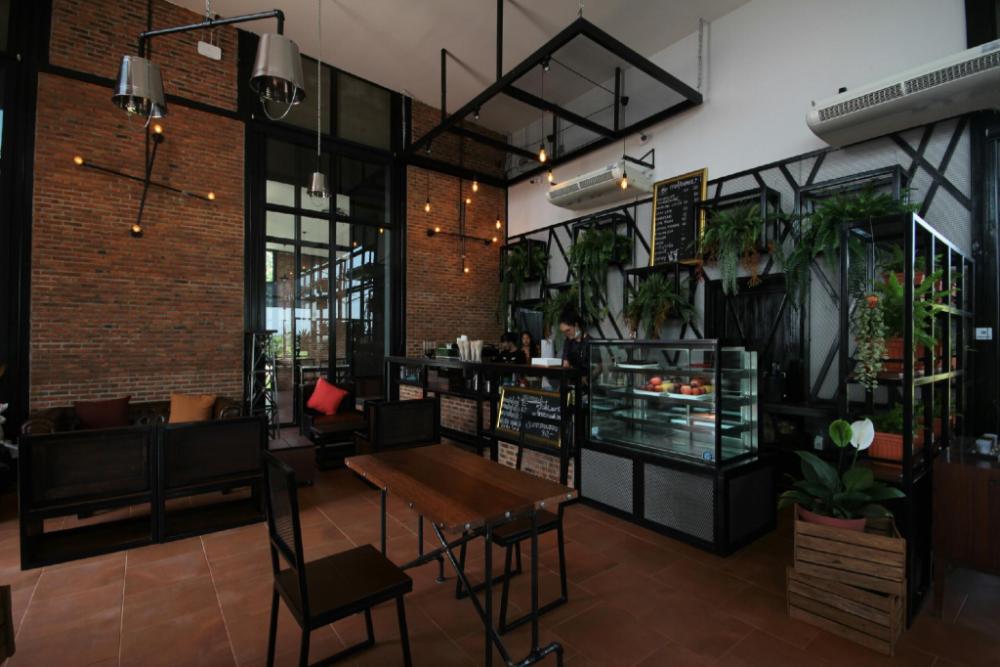 rock and loft cafe and resort chiang mai