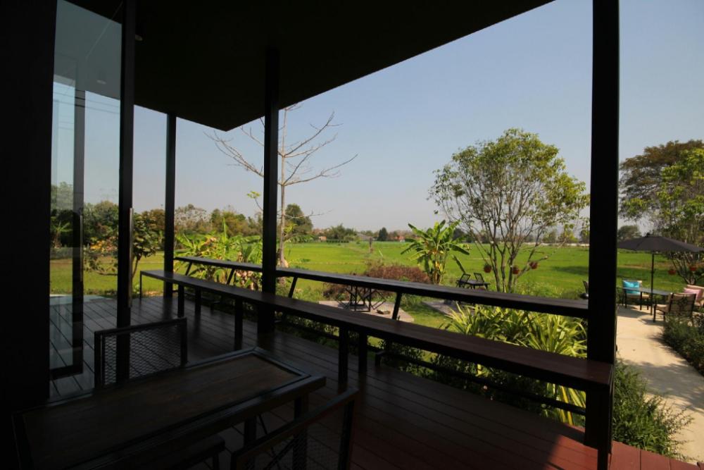 rock and loft cafe and resort chiang mai